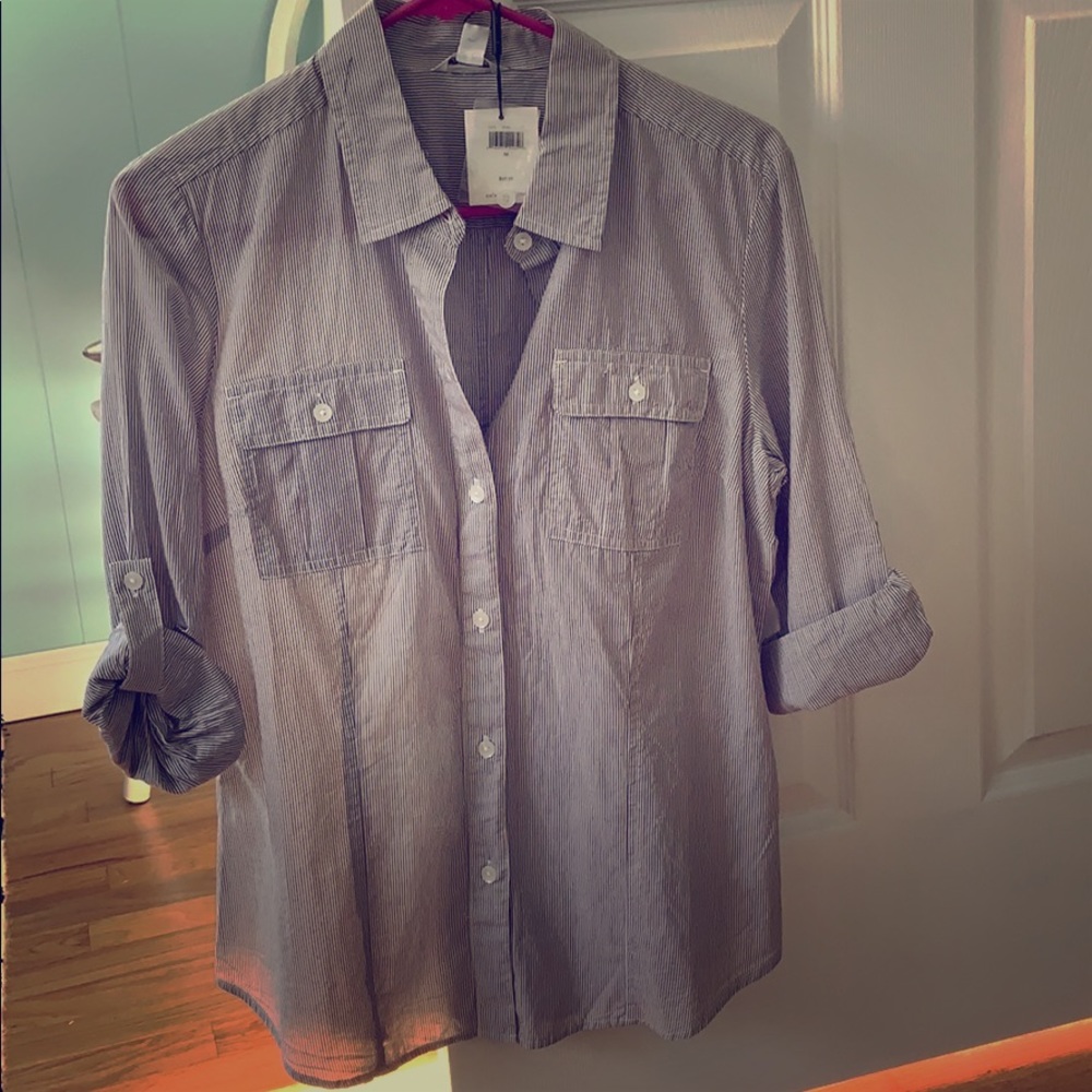 NWT Beautiful Calvin Klein shirt